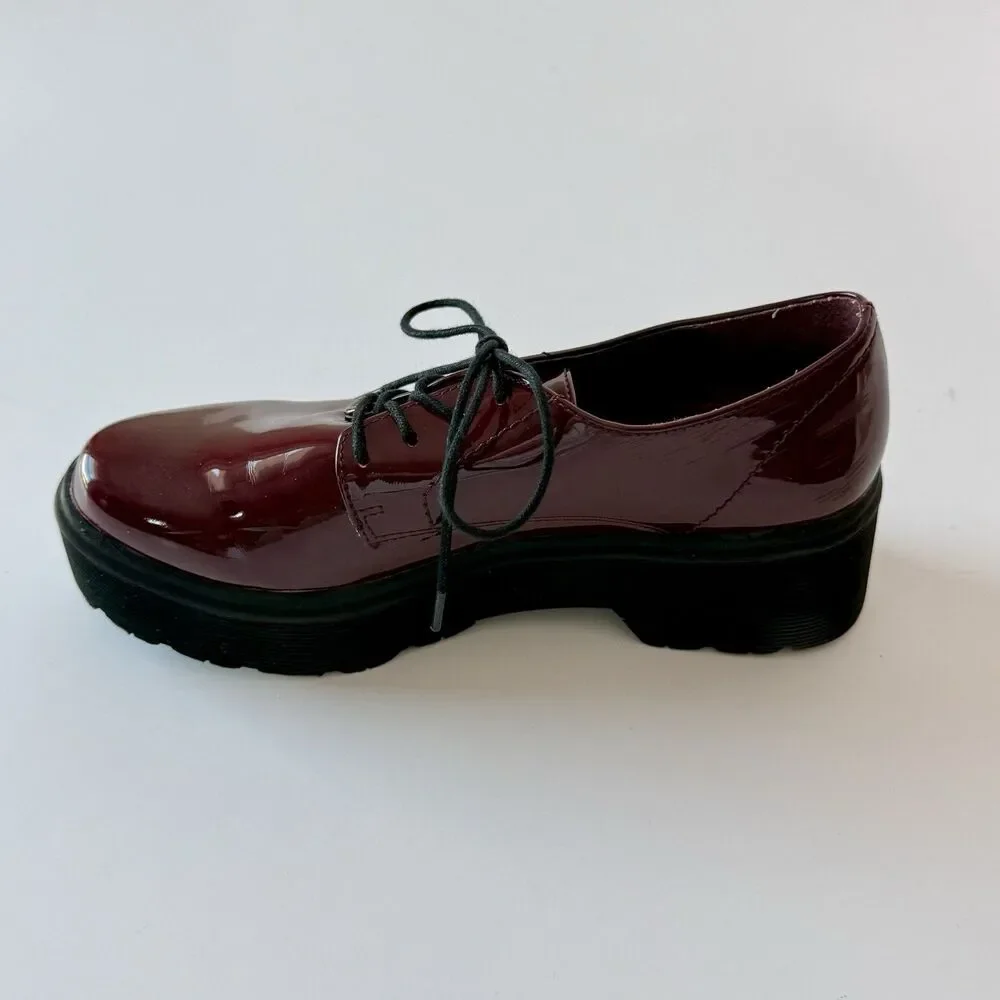 Forever 21 Women Oxford Sz 8 Burgundy Red Faux Patent Leather Lace Chunky Shoes